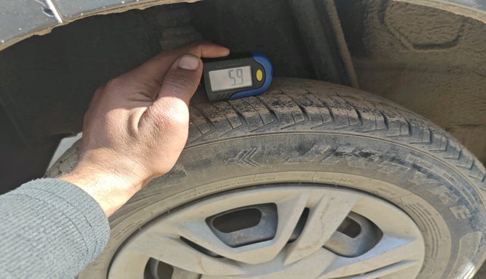 2017 Datsun Redi Go T (O), Petrol, Manual, 35,579 km, tyre