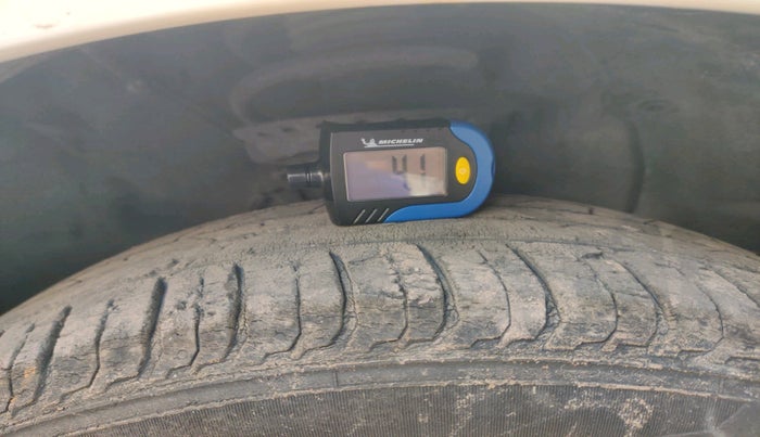 2015 Hyundai Elite i20 SPORTZ 1.2, Petrol, Manual, 1,01,235 km, tyre