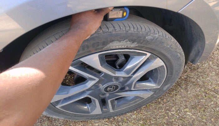 2018 Tata TIGOR XZ PETROL, Petrol, Manual, 35,359 km, tyre