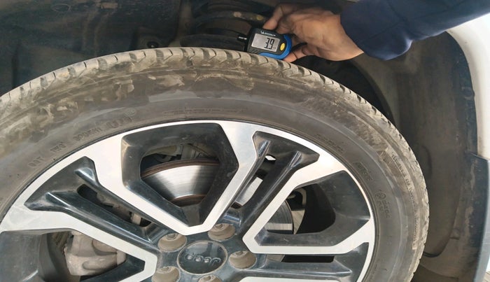 2022 Jeep Compass MODEL S (O) DIESEL 4X4 AT, Diesel, Automatic, 43,931 km, tyre