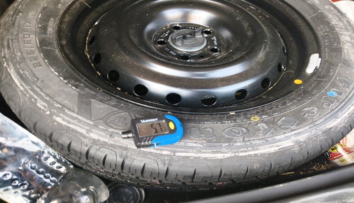 2022 Jeep Compass MODEL S (O) DIESEL 4X4 AT, Diesel, Automatic, 43,931 km, tyre