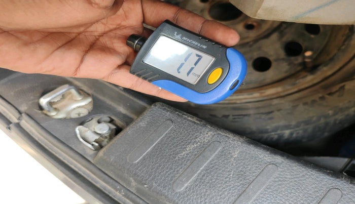 2013 Maruti Wagon R 1.0 VXI, Petrol, Manual, 55,866 km, tyre