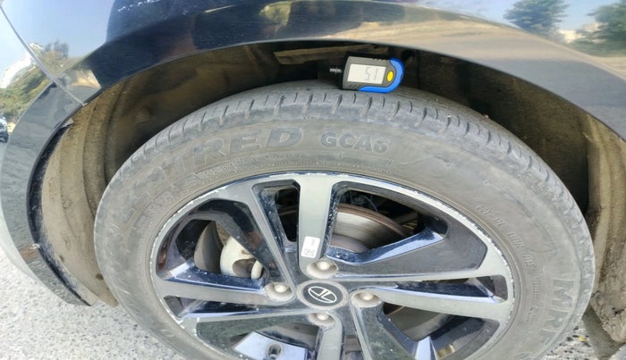 2023 Tata ALTROZ XZA PLUS DARK EDTION, Petrol, Automatic, 20,149 km, tyre