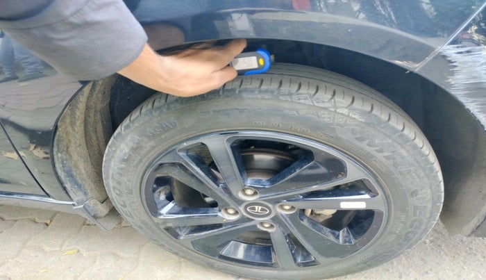 2023 Tata ALTROZ XZA PLUS DARK EDTION, Petrol, Automatic, 20,149 km, tyre