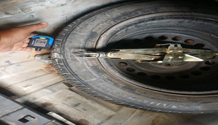 2011 Honda City 1.5L I-VTEC S MT, Petrol, Manual, 1,34,061 km, tyre