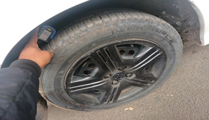 2011 Honda City 1.5L I-VTEC S MT, Petrol, Manual, 1,34,061 km, tyre