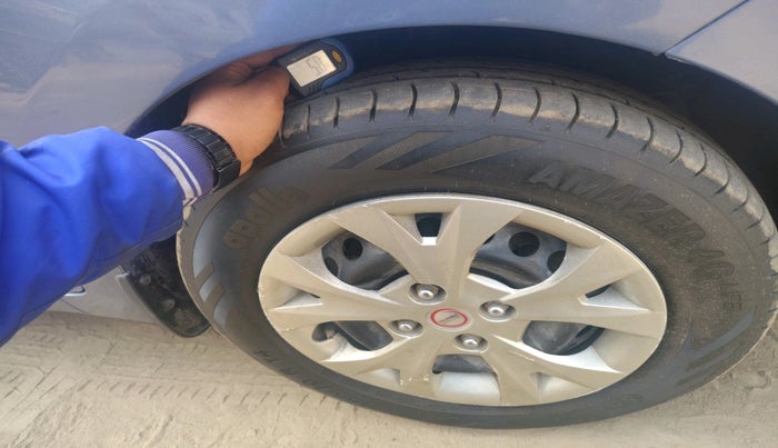 2017 Hyundai Grand i10 SPORTZ 1.2 KAPPA VTVT, Petrol, Manual, 41,365 km, tyre