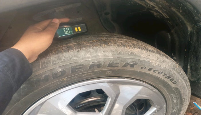 2024 Maruti BREZZA LXI S- CNG, Petrol, Manual, 43,155 km, tyre