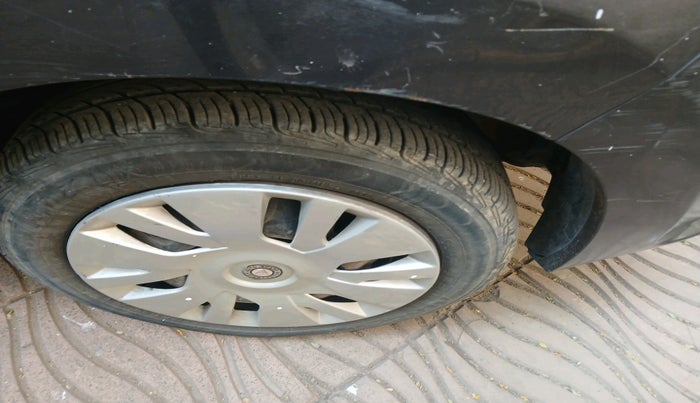 2015 Maruti Alto K10 VXI, Petrol, Manual, 60,000 km, tyre