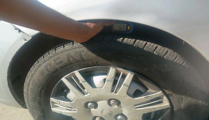 2011 Hyundai Santro Xing GL PLUS, Petrol, Manual, 63,395 km, tyre