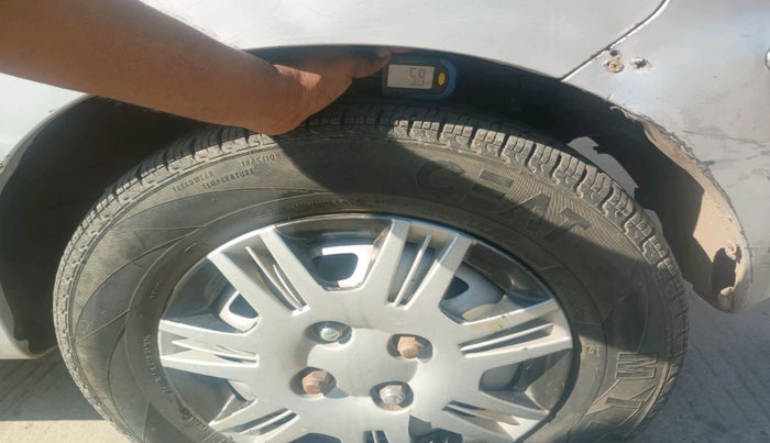 2011 Hyundai Santro Xing GL PLUS, Petrol, Manual, 63,395 km, tyre