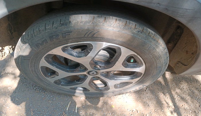 2018 Renault Captur RXT DIESEL DUAL TONE, Diesel, Manual, 70,619 km, tyre