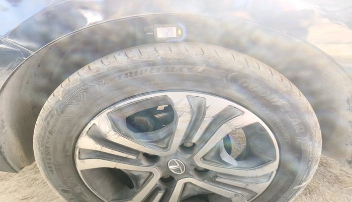 2024 Tata TIGOR XZ PLUS CNG, Petrol, Manual, 52,407 km, tyre