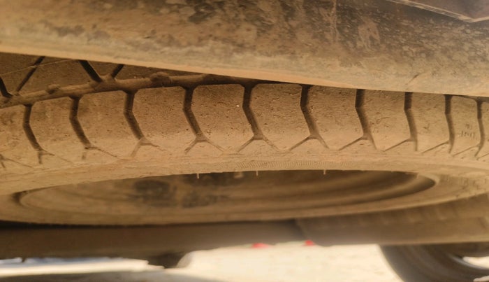 2024 Tata TIGOR XZ PLUS CNG, Petrol, Manual, 52,407 km, tyre