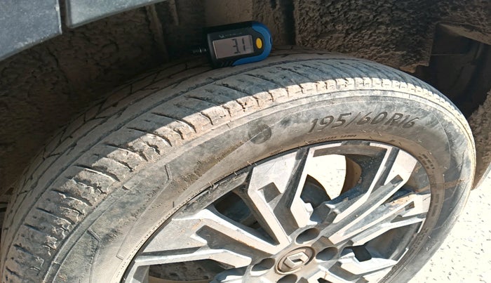 2022 Renault Kiger RXZ AMT, Petrol, Automatic, 30,312 km, tyre