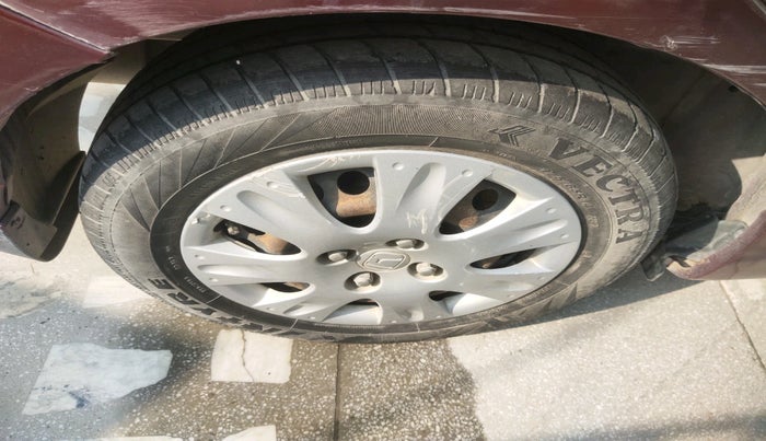 2017 Honda Amaze 1.2L I-VTEC S, Petrol, Manual, 91,791 km, tyre