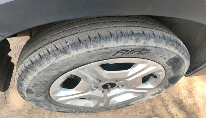 2022 KIA SONET HTK PLUS 1.0 IMT, Petrol, Manual, 31,785 km, tyre