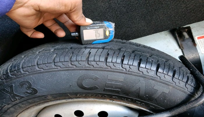 2019 Maruti New Wagon-R LXI CNG 1.0, Petrol, Manual, 1,03,791 km, tyre