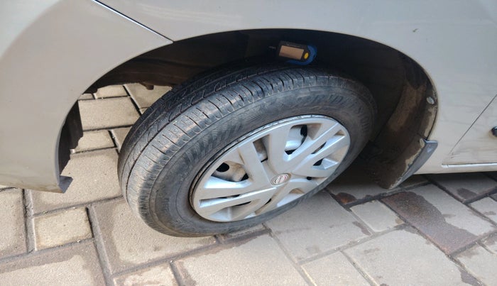 2017 Maruti Wagon R 1.0 LXI CNG, Petrol, Manual, 75,257 km, tyre