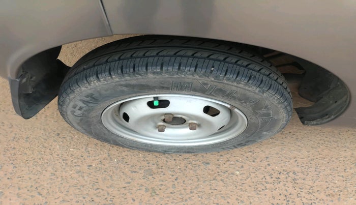 2018 Datsun Redi Go A, Petrol, Manual, 9,612 km, tyre