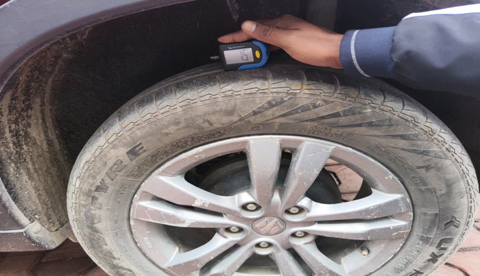 2018 Maruti Vitara Brezza ZDI, Diesel, Manual, 87,574 km, tyre