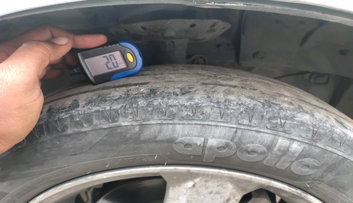 2011 Honda City 1.5L I-VTEC V MT, Petrol, Manual, 1,17,767 km, tyre