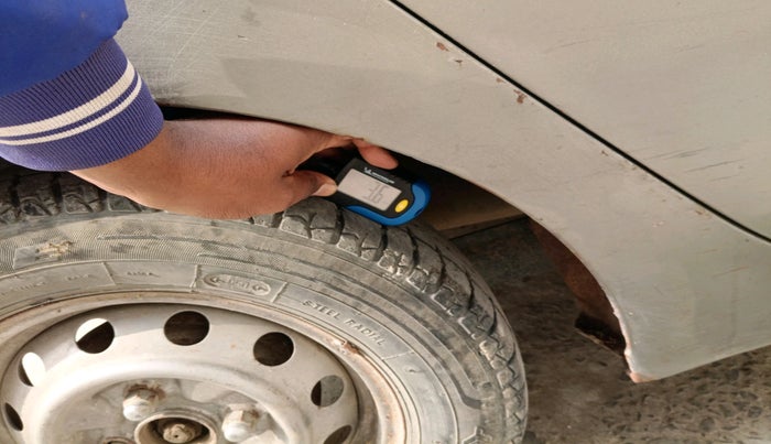 2012 Hyundai Eon ERA +, Petrol, Manual, 1,18,789 km, tyre