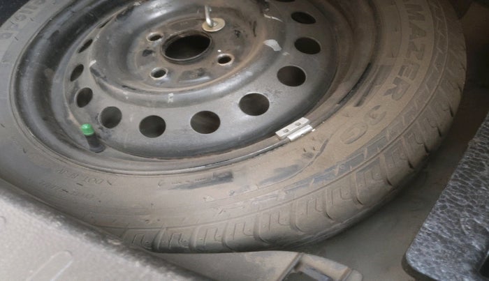 2016 Maruti Wagon R 1.0 VXI, Petrol, Manual, 47,101 km, tyre