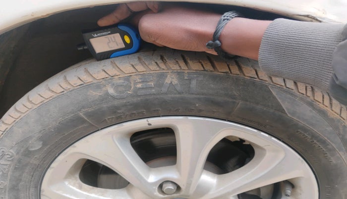 2012 Ford Figo TITANIUM 1.2 PETROL, Petrol, Manual, 66,083 km, tyre