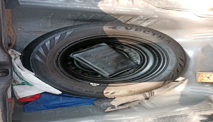 2019 Honda Amaze 1.2L I-VTEC S, Petrol, Manual, 88,998 km, tyre