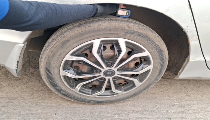 2015 Honda City 1.5L I-VTEC SV, Petrol, Manual, 89,729 km, tyre