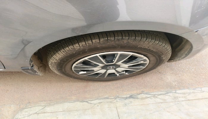 2016 Maruti Swift VDI (O), Diesel, Manual, 1,30,213 km, tyre