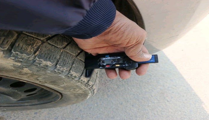 2018 Maruti Wagon R 1.0 VXI AMT, Petrol, Automatic, 76,715 km, tyre