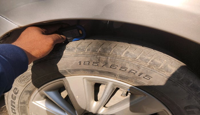 2015 Maruti Swift ZXI, Petrol, Manual, 81,703 km, tyre