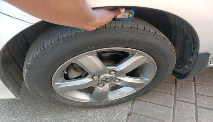 2012 Honda Jazz 1.2L I-VTEC X, Petrol, Manual, 87,561 km, tyre