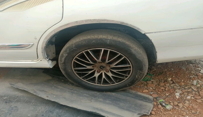 2015 Toyota Innova 2.5 GX 8 STR, Diesel, Manual, 1,54,826 km, tyre