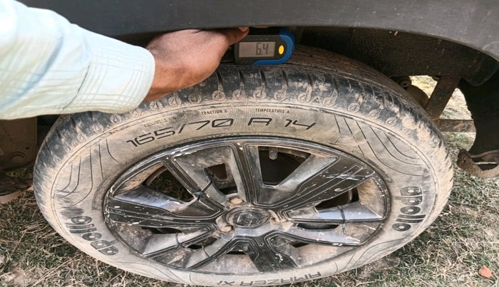 2019 Renault Kwid CLIMBER 1.0 (O), Petrol, Manual, 12,284 km, tyre