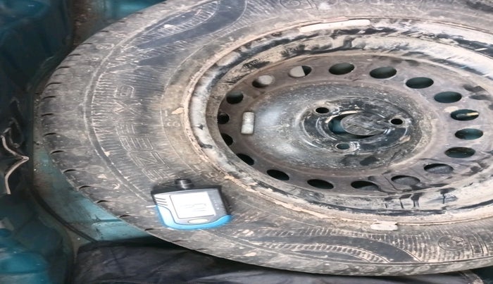 2019 Renault Kwid CLIMBER 1.0 (O), Petrol, Manual, 12,284 km, tyre