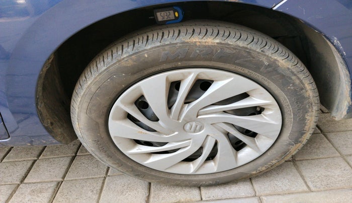 2019 Maruti Ertiga VXI SHVS, Petrol, Manual, 36,173 km, tyre