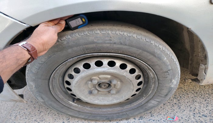 2014 Honda Amaze 1.5L I-DTEC E, Diesel, Manual, 97,934 km, tyre