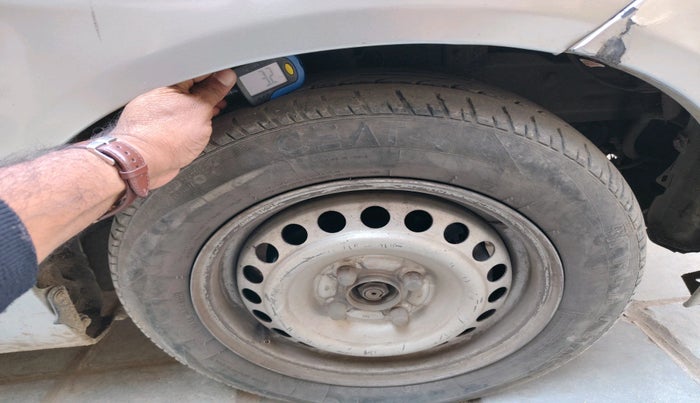 2014 Honda Amaze 1.5L I-DTEC E, Diesel, Manual, 97,934 km, tyre