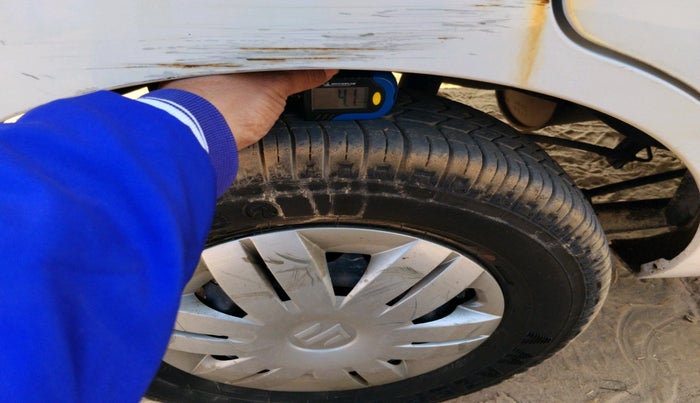 2017 Maruti Alto 800 LXI, Petrol, Manual, 18,505 km, tyre