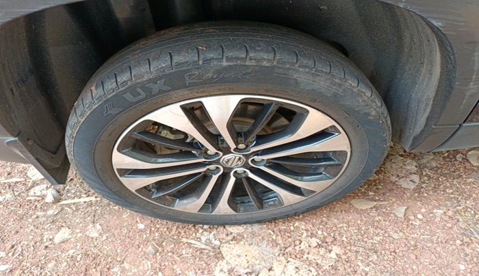 2022 MG HECTOR SHARP 1.5 PETROL CVT, Petrol, Automatic, 75,971 km, tyre