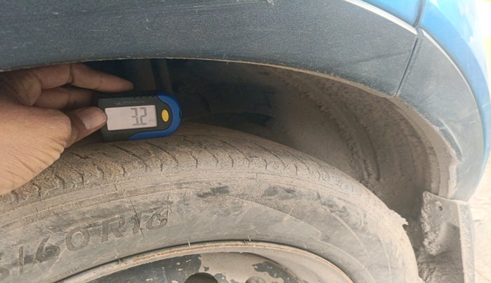 2018 Tata NEXON XM PETROL, Petrol, Manual, 1,52,116 km, tyre