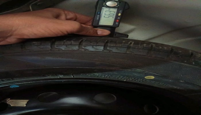 2013 Maruti Alto 800 LXI, Petrol, Manual, 28,811 km, tyre