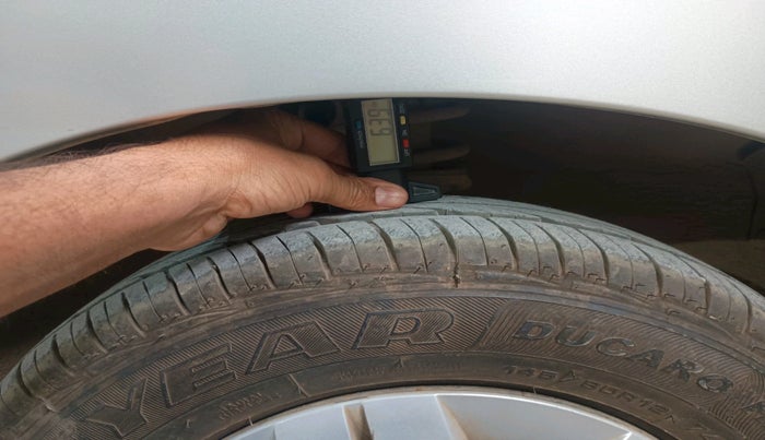 2013 Maruti Alto 800 LXI, Petrol, Manual, 28,811 km, tyre