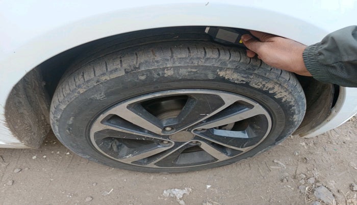 2022 Tata ALTROZ XZ PLUS DIESEL, Diesel, Manual, 44,819 km, tyre