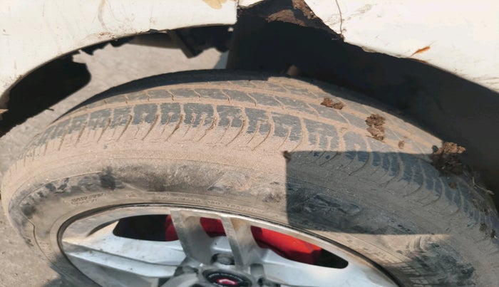 2016 Maruti Wagon R 1.0 LXI, Petrol, Manual, 70,835 km, tyre