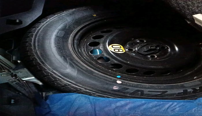 2016 Maruti Baleno ALPHA PETROL 1.2, Petrol, Manual, 1,05,590 km, tyre