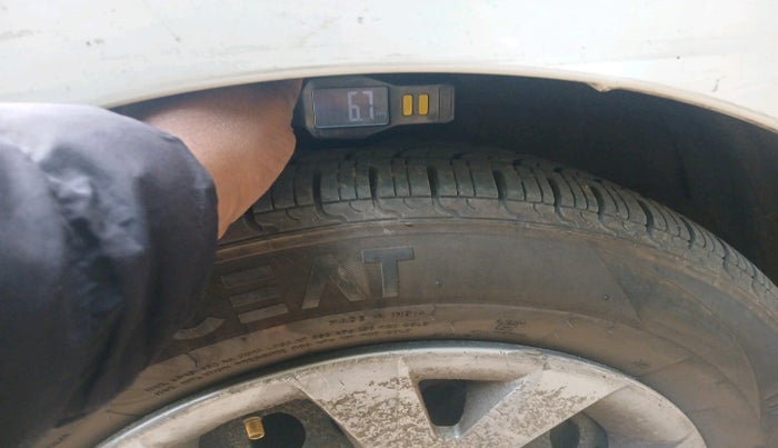 2014 Hyundai Grand i10 MAGNA 1.2 KAPPA VTVT, Petrol, Manual, 1,39,323 km, tyre